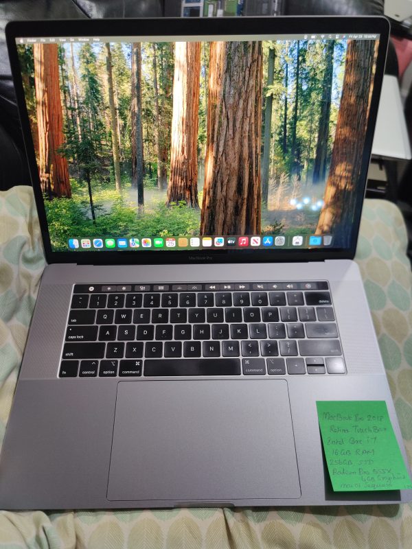 MacBook Pro 2018 - Image 3