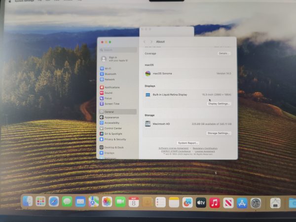MacBook Air 15 - Image 2