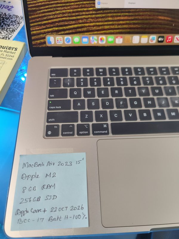 MacBook Air 15 - Image 6